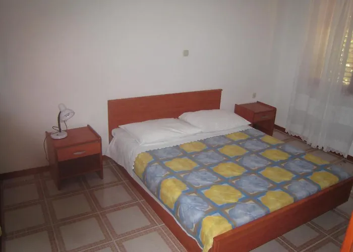 Selez