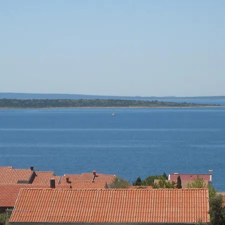 Selez Apartment Mandre